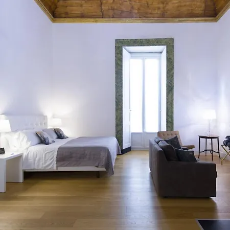 Santa Chiara Boutique Neapol