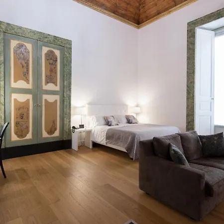Hotel Santa Chiara Boutique 4*