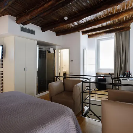 فندق Santa Chiara Boutique