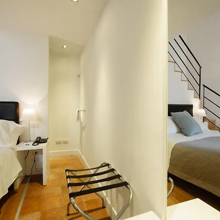 Santa Chiara Boutique 4* نابولي