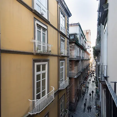 Santa Chiara Boutique فندق نابولي