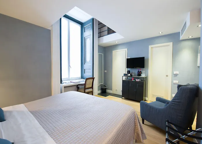 Santa Chiara Boutique Hotel 4*